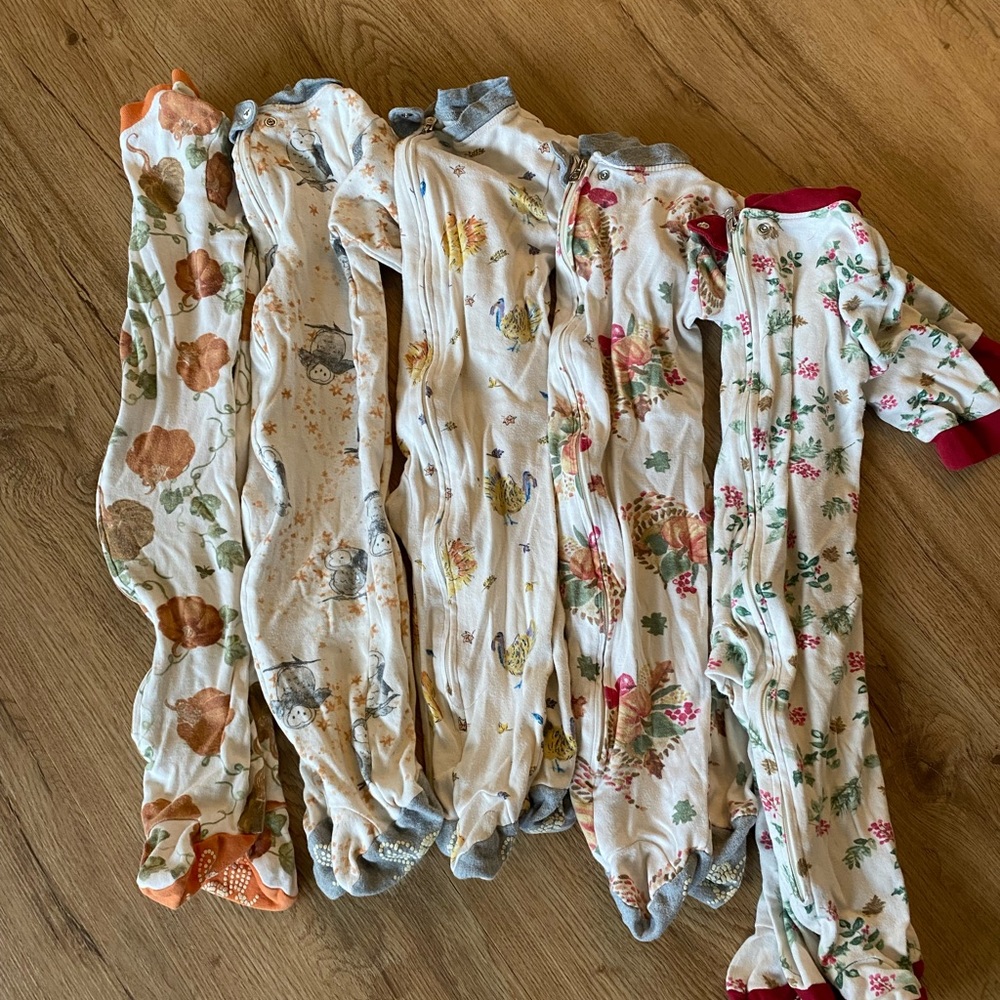 Lot of 5 Burt’s Bees Fall and Winter 6-9 month pajamas